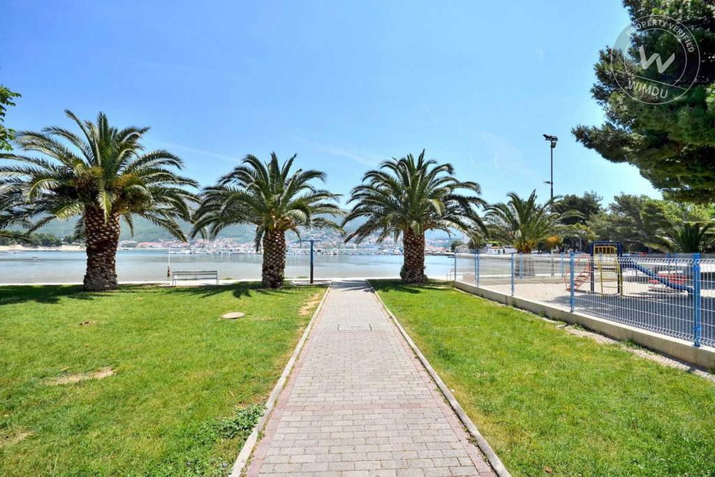 Apartment Roko Split Bilik gambar